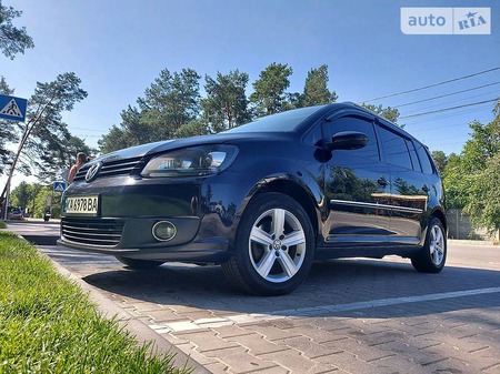 Volkswagen Touran 2012  випуску Київ з двигуном 2 л дизель універсал автомат за 13500 долл. 