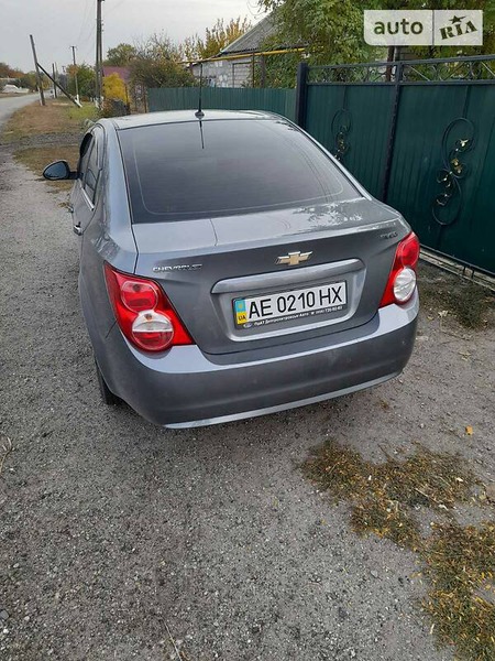 Chevrolet Aveo 2013  випуску Дніпро з двигуном 1.6 л бензин седан механіка за 7400 долл. 