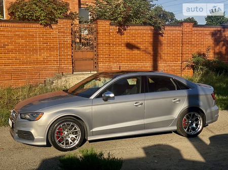 Audi S3 2015  випуску Харків з двигуном 2 л бензин седан автомат за 24700 долл. 