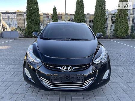 Hyundai Elantra 2013  випуску Харків з двигуном 1.6 л  седан механіка за 9300 долл. 