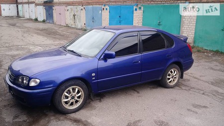 Toyota Corolla 2000  випуску Дніпро з двигуном 1.6 л  ліфтбек механіка за 4200 долл. 