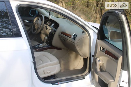 Audi A4 Limousine 2011  випуску Луганськ з двигуном 2 л бензин седан автомат за 11400 долл. 