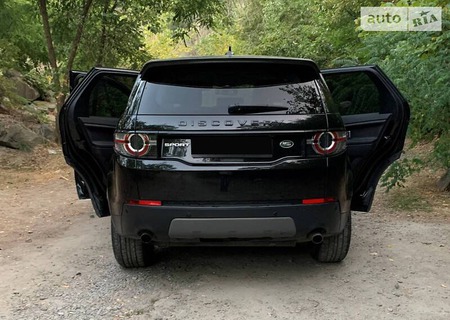 Land Rover Discovery Sport 2015  випуску Полтава з двигуном 2 л бензин позашляховик автомат за 23000 долл. 