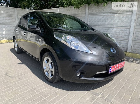 Nissan Leaf 2016  випуску Рівне з двигуном 0 л електро хэтчбек автомат за 10900 долл. 