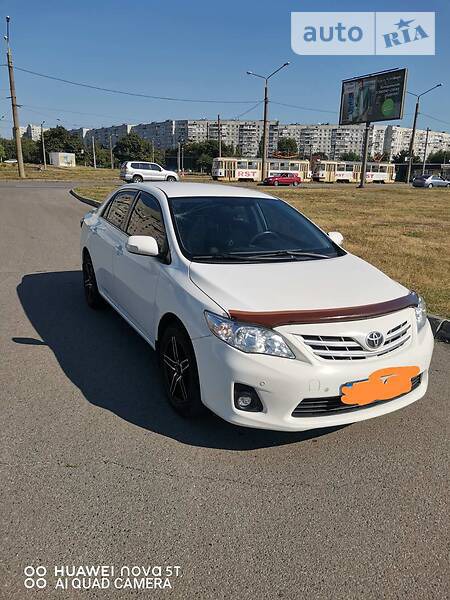 Toyota Corolla 2012  випуску Харків з двигуном 1.6 л  седан механіка за 10500 долл. 