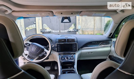 Lincoln Continental 2017  випуску Одеса з двигуном 3 л бензин седан автомат за 37000 долл. 