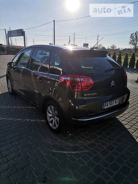 Citroen C4 Picasso 2011  випуску Львів з двигуном 1.6 л дизель позашляховик автомат за 6650 долл. 