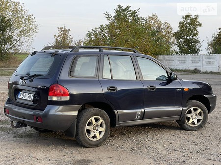 Hyundai Santa Fe 2005  випуску Миколаїв з двигуном 2 л дизель позашляховик механіка за 2700 долл. 