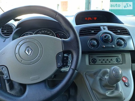 Renault Kangoo 2008  випуску Черкаси з двигуном 1.6 л бензин  механіка за 7400 долл. 