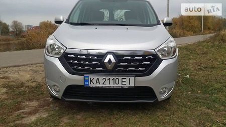 Renault Dokker 2017  випуску Київ з двигуном 0 л дизель пікап механіка за 9700 долл. 