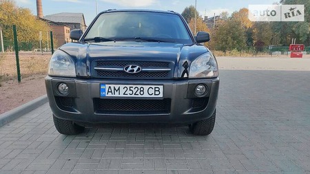 Hyundai Tucson 2007  випуску Житомир з двигуном 2 л  позашляховик механіка за 8600 долл. 