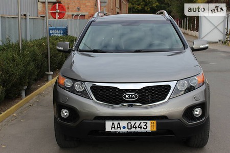 KIA Sorento 2012  випуску Чернівці з двигуном 0 л дизель позашляховик автомат за 15300 долл. 