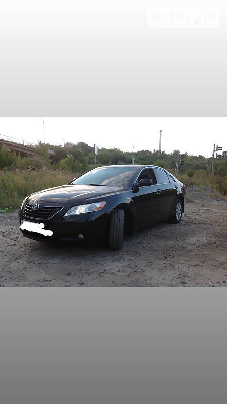 Toyota Camry 2008  випуску Луганськ з двигуном 3.5 л  седан автомат за 7700 долл. 