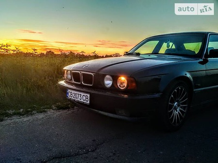 BMW 525 1995  випуску Чернігів з двигуном 2.5 л  седан механіка за 4500 долл. 