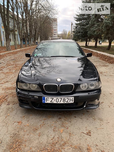 BMW 523 1998  випуску Запоріжжя з двигуном 2.5 л бензин седан механіка за 1350 долл. 