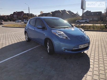 Nissan Leaf 2011  випуску Луцьк з двигуном 0 л електро хэтчбек автомат за 6150 долл. 