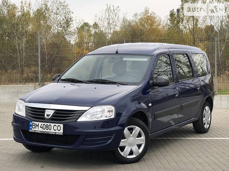 Dacia Logan MCV 2009  випуску Суми з двигуном 1.6 л бензин універсал механіка за 5750 долл. 