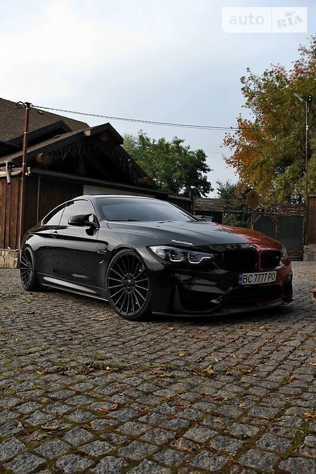 BMW M4 2015  випуску Львів з двигуном 3 л бензин купе  за 45999 долл. 
