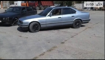 BMW 524 1990  випуску Одеса з двигуном 2.4 л дизель седан механіка за 2999 долл. 