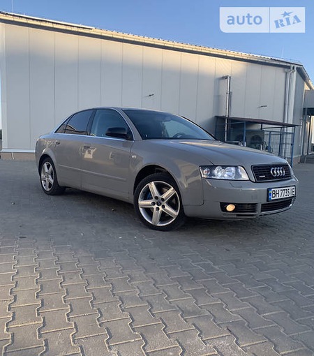 Audi A4 Limousine 2001  випуску Одеса з двигуном 2.5 л дизель седан автомат за 5700 долл. 