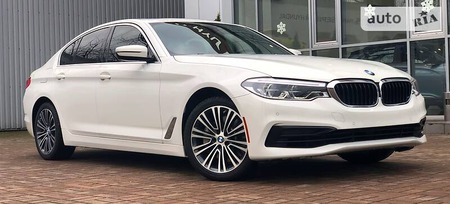 BMW 540 2018  випуску Київ з двигуном 3 л бензин седан автомат за 45500 долл. 