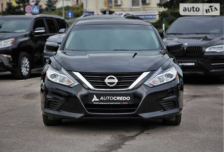 Nissan Altima 2016  випуску Харків з двигуном 2.5 л бензин седан автомат за 11900 долл. 