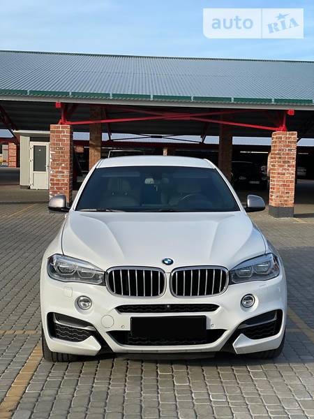 BMW X6 M 2015  випуску Львів з двигуном 3 л дизель позашляховик автомат за 49000 долл. 