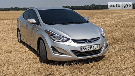 Hyundai Elantra 2015  випуску Миколаїв з двигуном 1.8 л бензин седан автомат за 10000 долл. 
