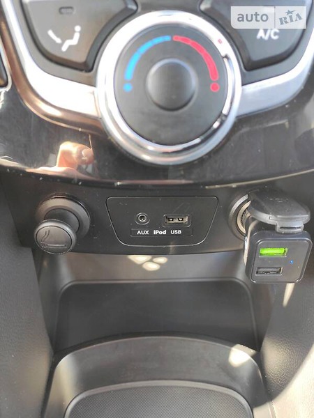 Hyundai i30 2013  випуску Рівне з двигуном 1.4 л бензин хэтчбек механіка за 8950 долл. 