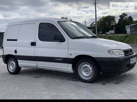 Citroen Berlingo 2002  випуску Львів з двигуном 0 л бензин універсал механіка за 999 долл. 