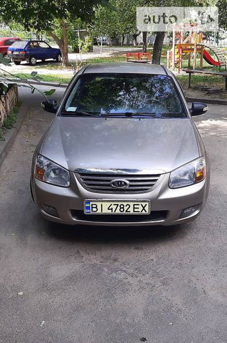 KIA Cerato 2006  випуску Полтава з двигуном 1.6 л  седан механіка за 6000 долл. 