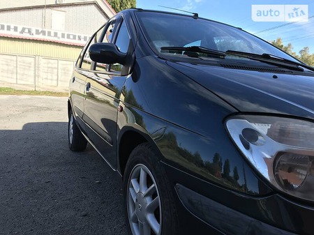 Renault Scenic 2001  випуску Полтава з двигуном 1.6 л  універсал автомат за 4000 долл. 