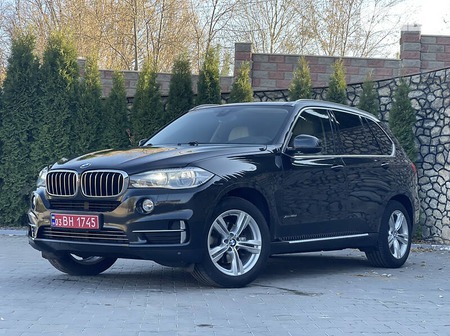 BMW X5 2015  випуску Тернопіль з двигуном 3 л дизель позашляховик автомат за 35900 долл. 