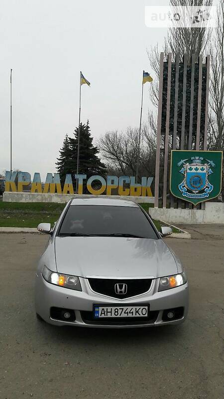 Honda Accord 2004  випуску Донецьк з двигуном 2.2 л дизель універсал механіка за 6050 долл. 