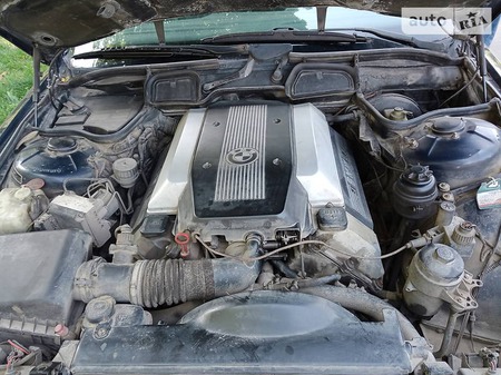 BMW 740 1994  випуску Одеса з двигуном 4 л бензин седан механіка за 5300 долл. 