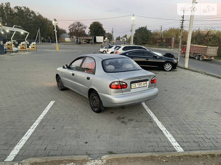 Daewoo Lanos 2008  випуску Чернівці з двигуном 1.5 л бензин седан механіка за 1900 долл. 