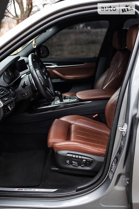 BMW M5 2014  випуску Харків з двигуном 0 л дизель позашляховик  за 45000 долл. 