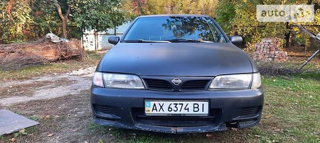 Nissan Almera 1997  випуску Харків з двигуном 0 л  хэтчбек механіка за 1600 долл. 