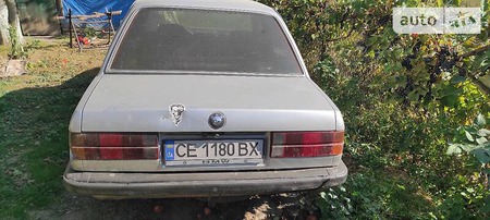 BMW 324 1986  випуску Чернівці з двигуном 2.4 л дизель седан механіка за 1300 долл. 