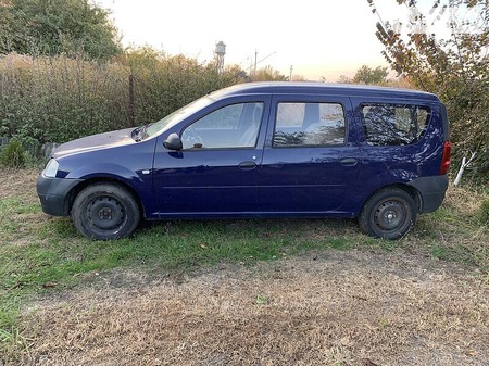 Dacia Logan MCV 2008  випуску Київ з двигуном 1.4 л бензин універсал механіка за 4000 долл. 