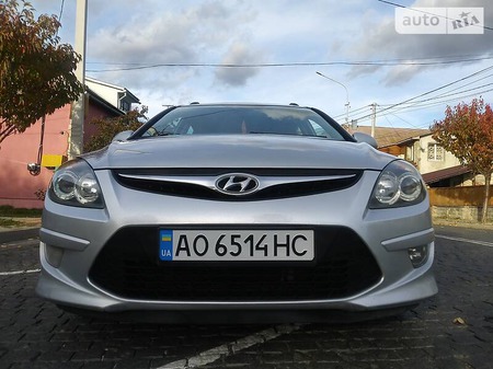 Hyundai i30 2011  випуску Ужгород з двигуном 1.6 л дизель універсал механіка за 6850 долл. 