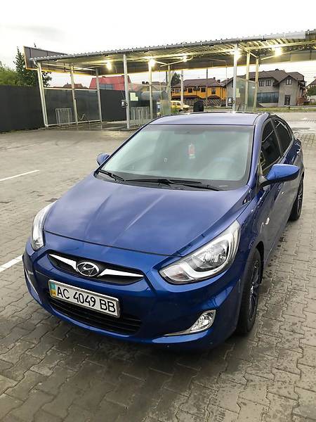 Hyundai Accent 2011  випуску Луцьк з двигуном 1.4 л бензин седан автомат за 7600 долл. 