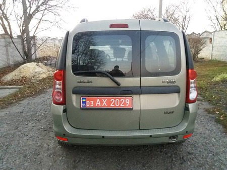 Dacia Logan 2009  випуску Суми з двигуном 1.6 л бензин універсал механіка за 6900 долл. 