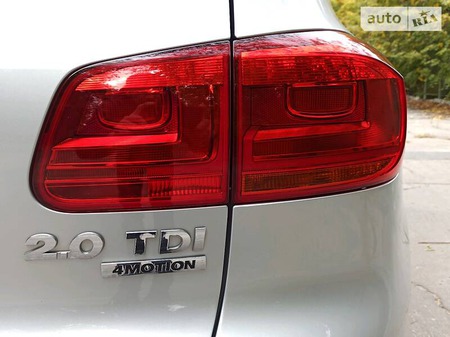 Volkswagen Tiguan 2015  випуску Запоріжжя з двигуном 2 л дизель позашляховик автомат за 20000 долл. 