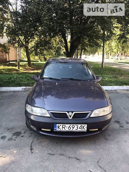 Opel Vectra 1998  випуску Київ з двигуном 2 л газ хэтчбек механіка за 2200 долл. 