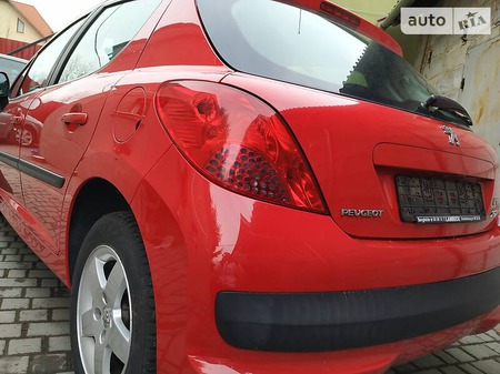 Peugeot 207 2008  випуску Луцьк з двигуном 1.4 л бензин хэтчбек механіка за 5600 долл. 