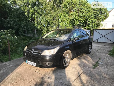 Citroen C4 2006  випуску Житомир з двигуном 1.6 л бензин хэтчбек механіка за 5200 долл. 