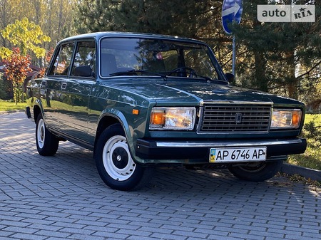 Lada 2107 2007  випуску Львів з двигуном 1.5 л бензин седан механіка за 1900 долл. 