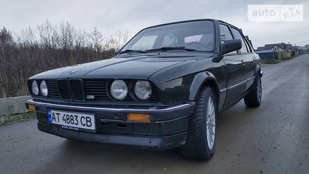 BMW 325 1987  випуску Івано-Франківськ з двигуном 2.5 л  седан механіка за 2500 долл. 