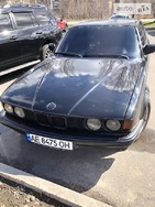 BMW 750 1990 Дніпро 3 л  седан механіка к.п.